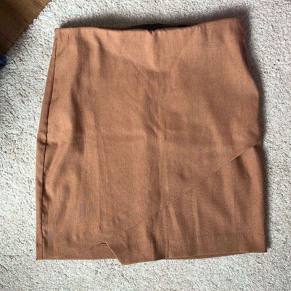 Dynamite Skirt - Picture 2 of 3